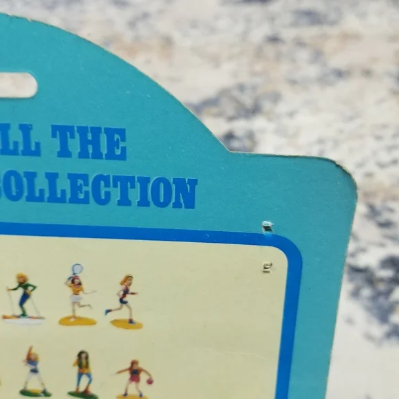 Tiny Teeny Figures - Picture 11 of 11